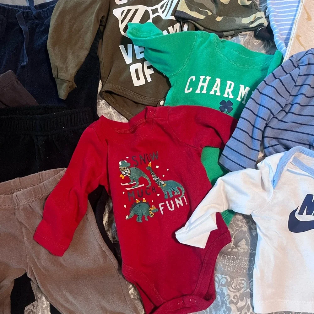 20pc Baby 0-3M Clothing Bundle - Picture 4 of 7